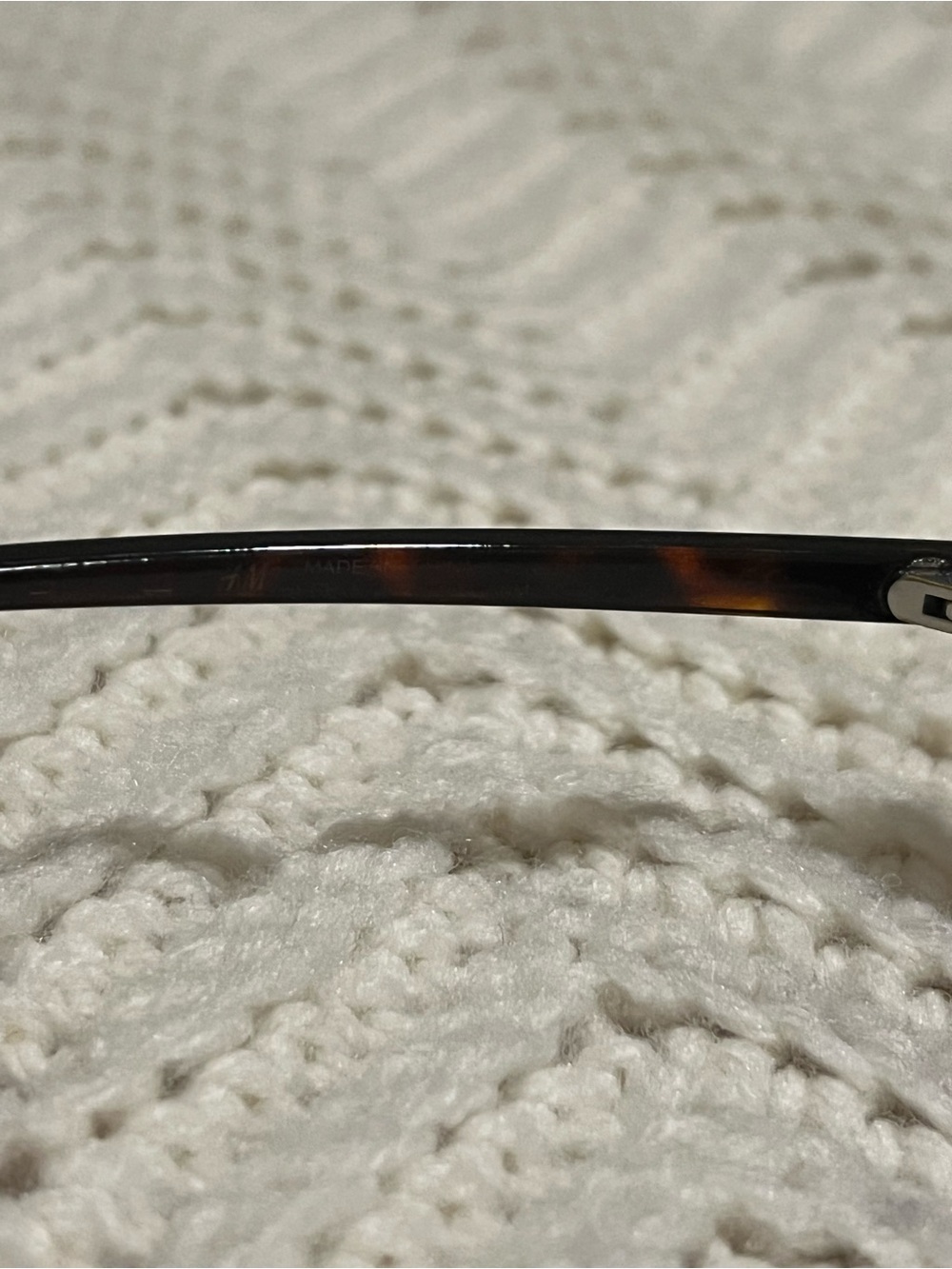 H&M Tortoiseshell Oval Sunglasses with Brown Lenses - Picture 4 of 5